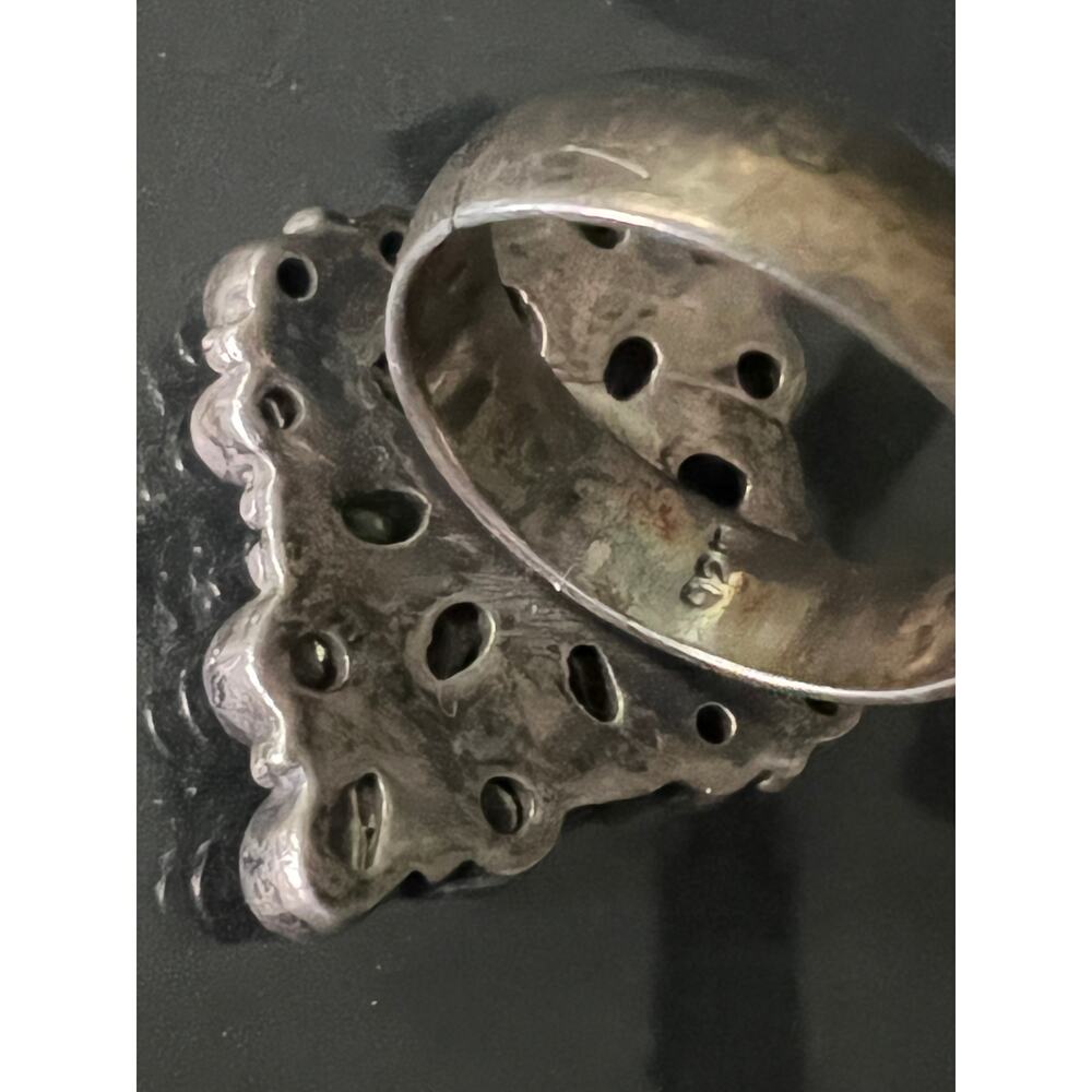 Vintage Artisan Large Natural Peridot Shield Sterling Silver Ring - Picture 14 of 14